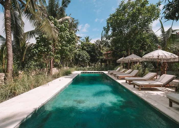 Amrani Diamond & Pool Villa *