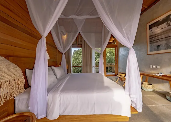 Amrani Diamond & Pool