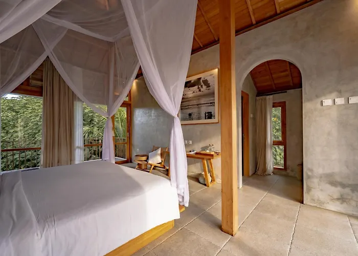 Villa Amrani Diamond & Pool Tanglad