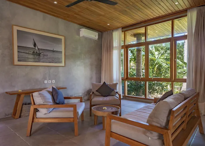 Amrani Diamond & Pool Villa *
