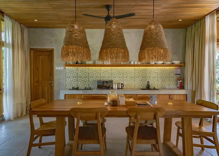 Amrani Diamond & Pool Villa Tanglad