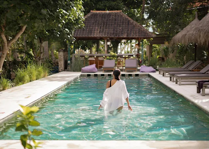 Amrani Diamond & Pool *